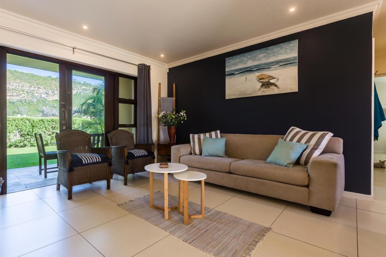 Appartamento Whale Rock Gardens 15 - Partial Inverter Plettenberg Bay Esterno foto